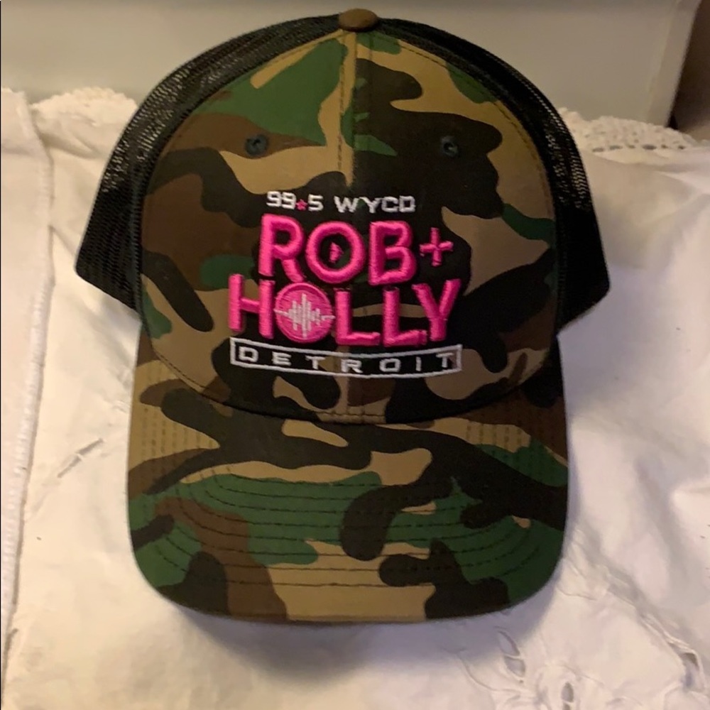 Rob & Holly Detroit Cap Pre Owned